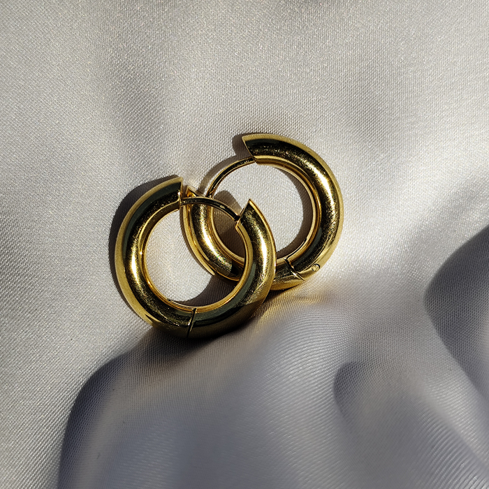 Cercei AURA HOOPS placati cu aur